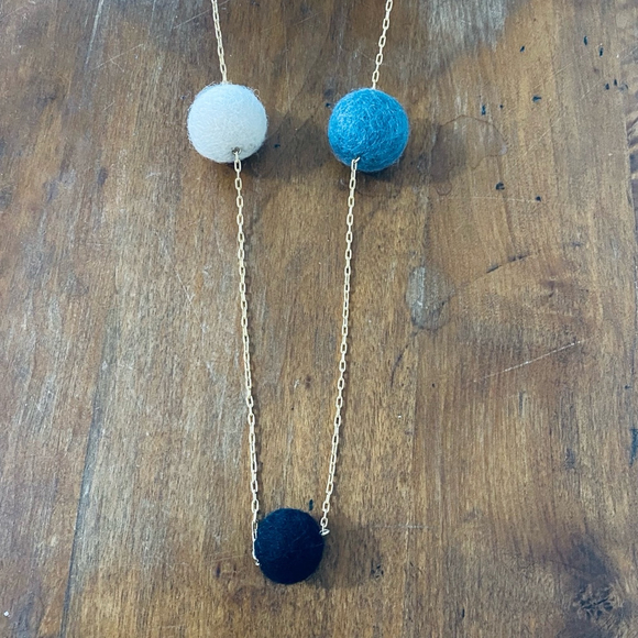 Yochi NY Felt PomPom Necklace - Picture 3 of 5